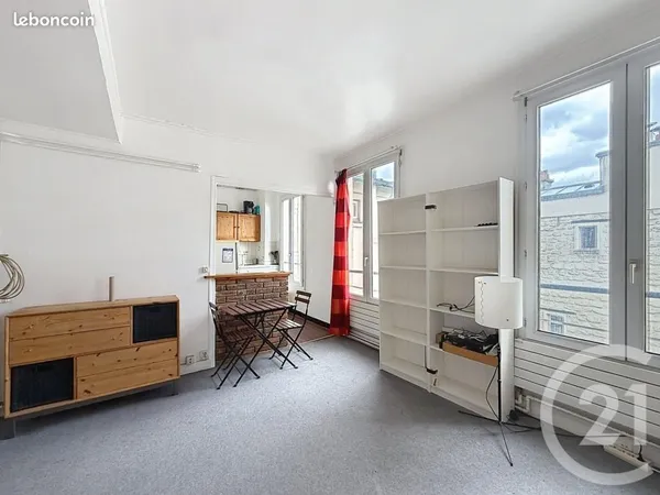 Studio 1 pièce 29 m²
