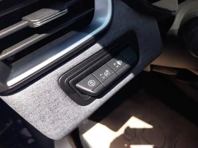 Renault Clio blue dci 100 ch gsr2 — photo 15