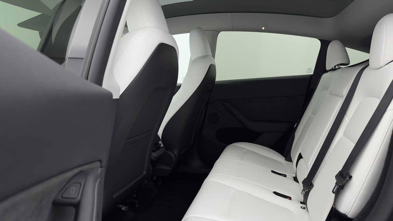 Tesla MODEL Y Grande Autonomie LONG RANGE RWD — photo 31
