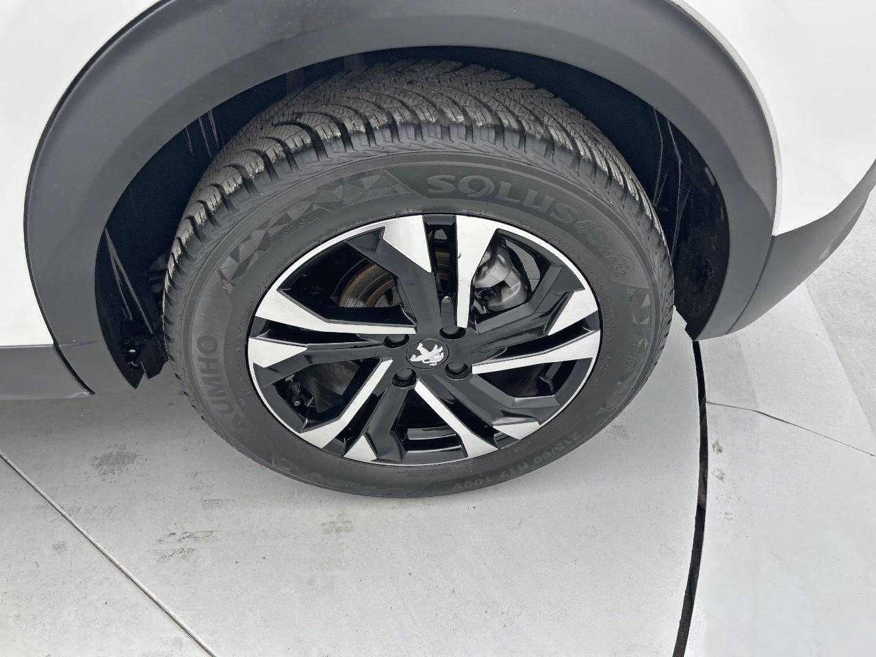 Peugeot 2008 puretech 130 s&s eat8 allure — photo 16