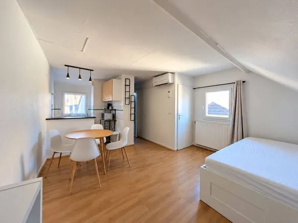 Studio 1 pièce 30 m²