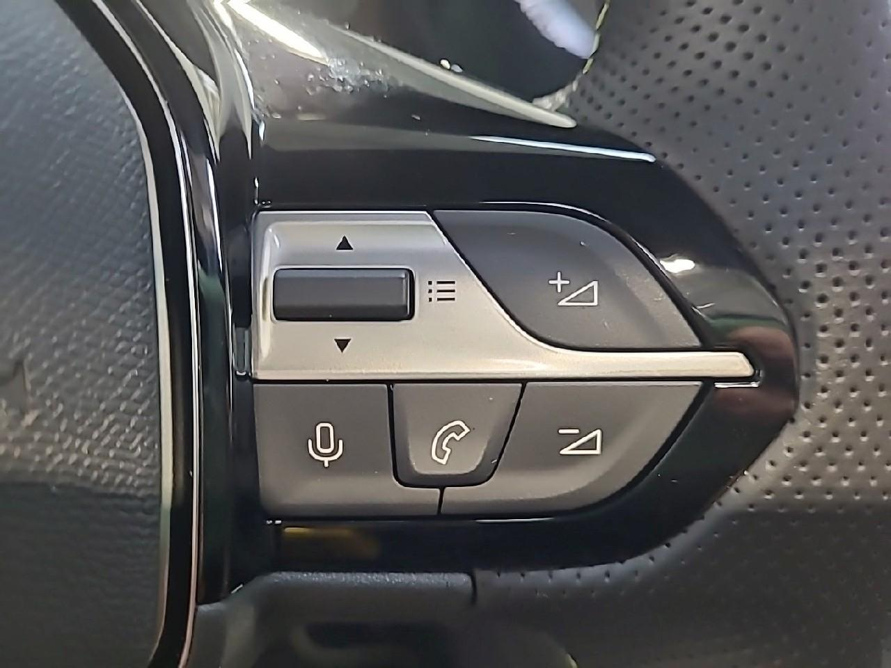 Peugeot 408 puretech 130 ch s&s eat8 gt — photo 23