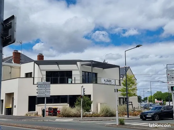 Local commercial 300 m²