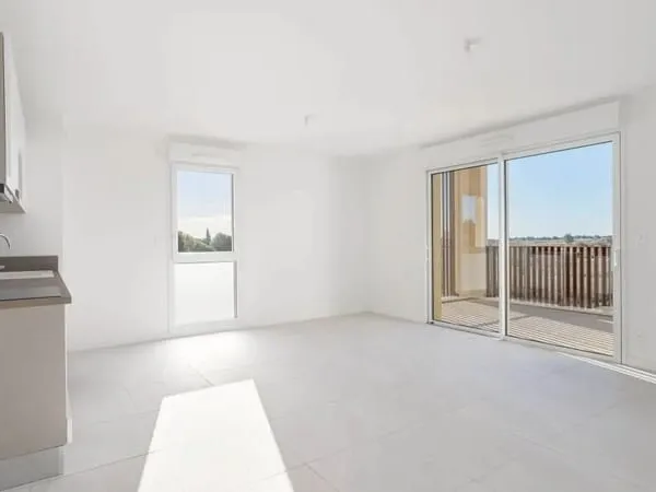 PIGNAN - 15 MIN DE MONTPELLIER ** FRAIS DE NOTAIRE OFFERTS ** Super 2 PIECES avec Terrasse