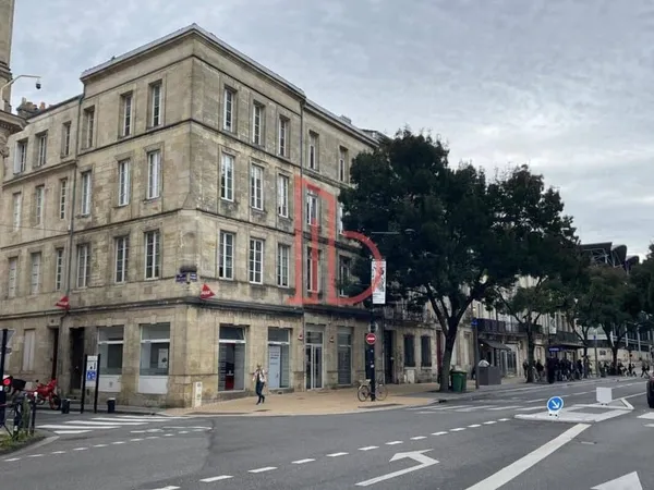 Bureaux 284 m²