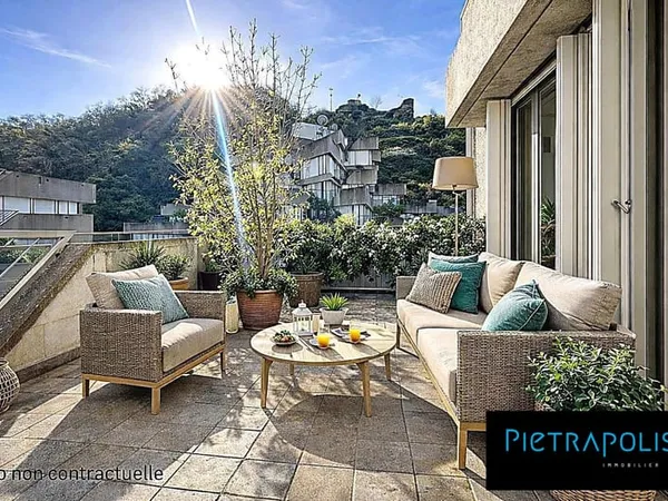 T4 de 86m² + terrasse de 17m²+ place de parking
