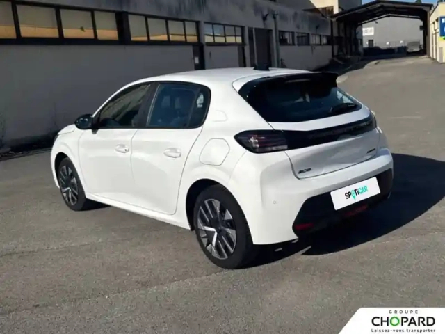 Peugeot 208 hybrid 100 e-dcs6 — photo 35