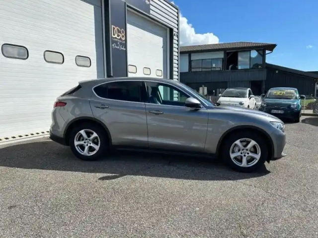 Alfa Romeo Stelvio 2.2 diesel 190ch sprint at8 my20 — photo 10