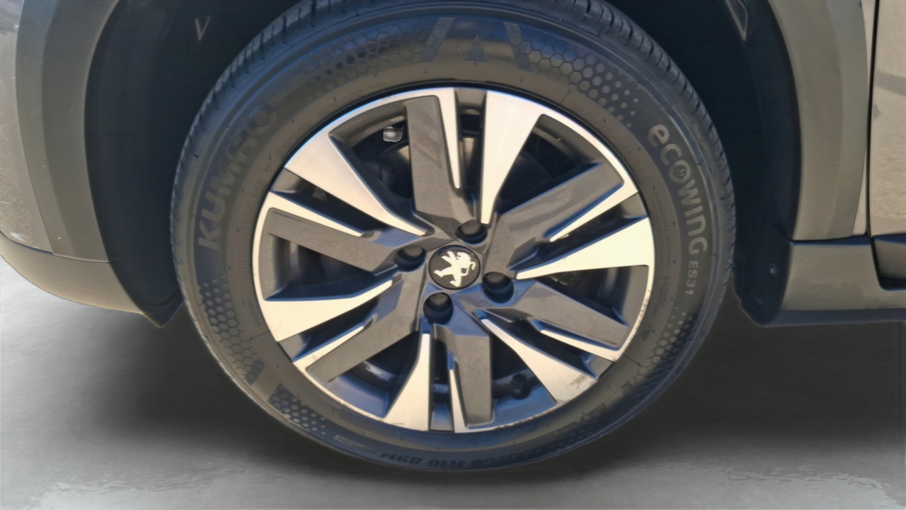Peugeot 2008 PureTech 110ch S&amp;S BVM6 — photo 14