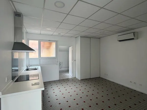 Appartement T2 de 40 m² - Rez-de-chaussée - Climatisation réversible - Proche centre-ville