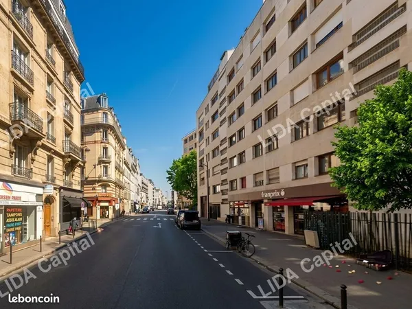 Local commercial 119.6 m² à louer — Paris