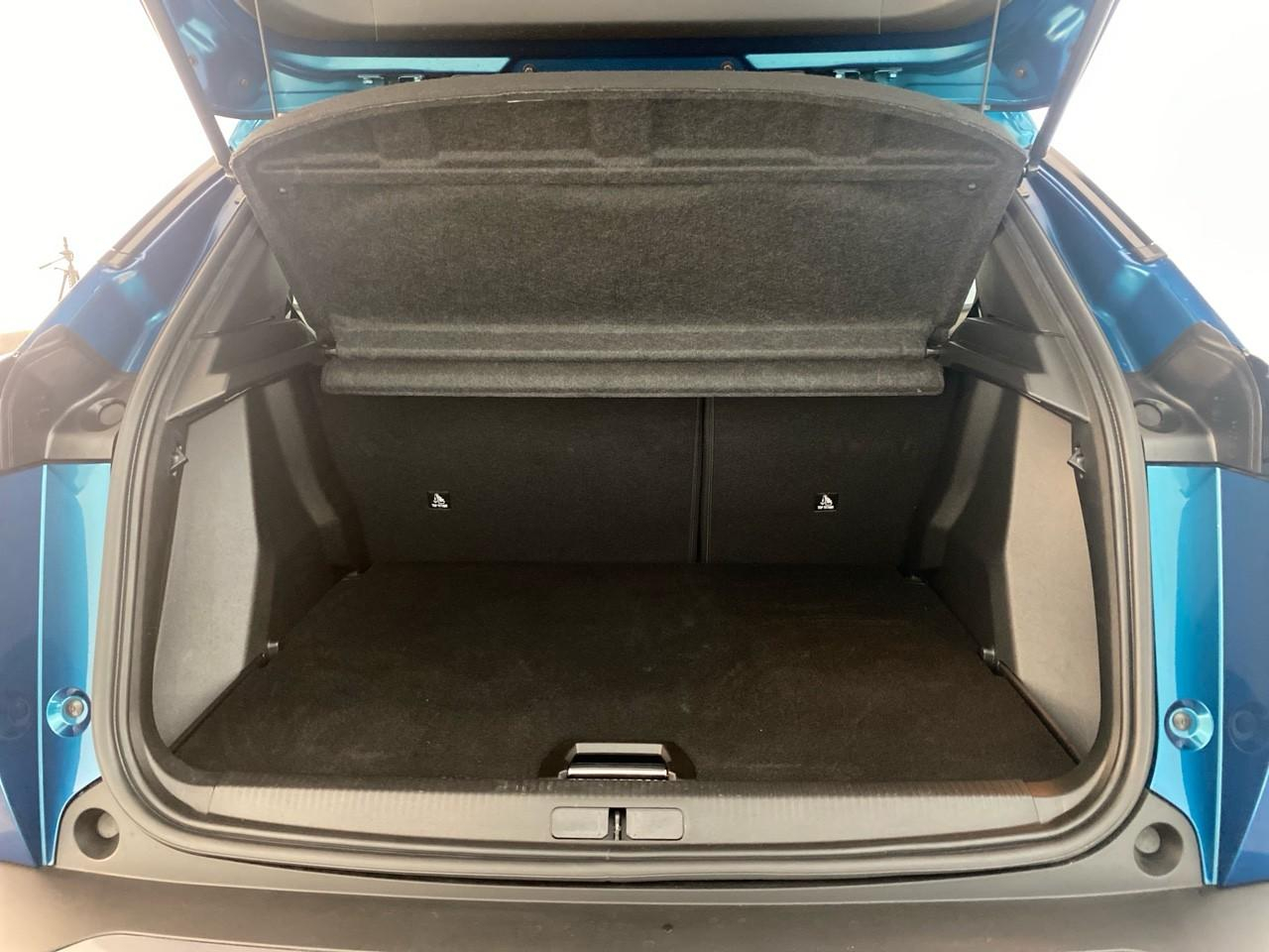 Peugeot 2008 hybrid 145 ch e-dcs6 allure — photo 6