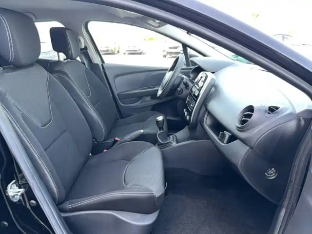 Renault Clio 1.2 16v 75 — photo 13