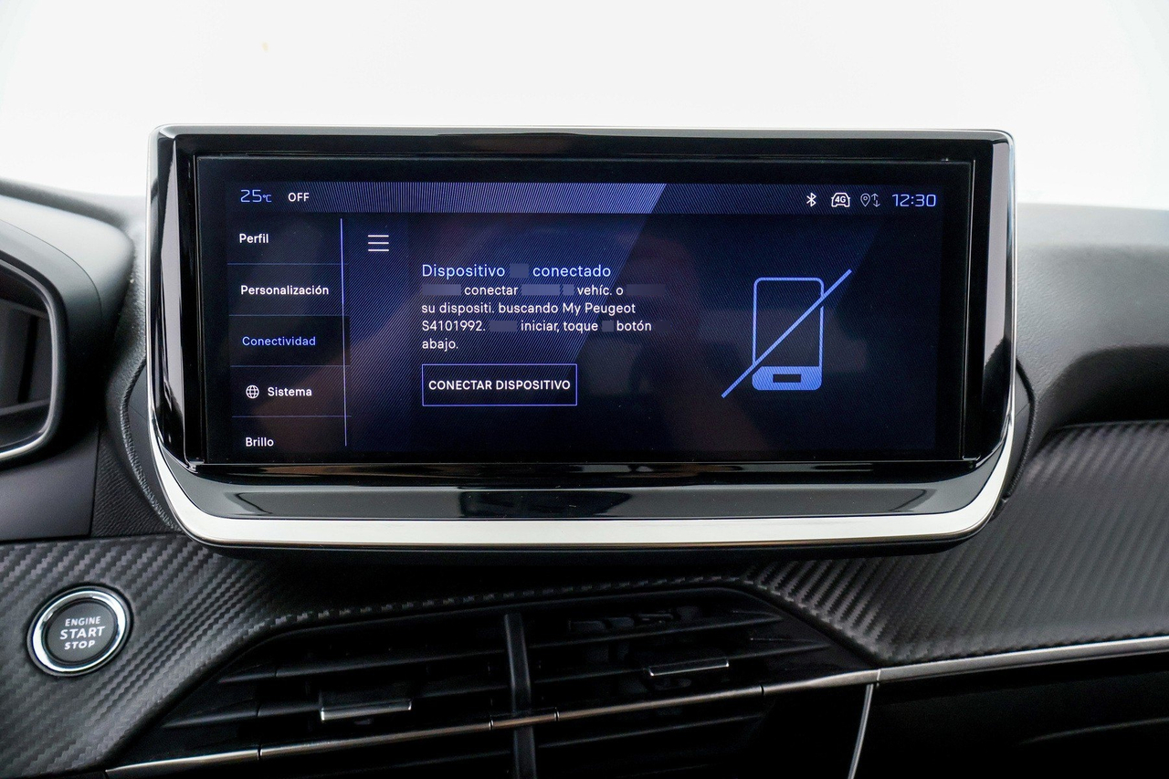 Peugeot 208 — photo 26