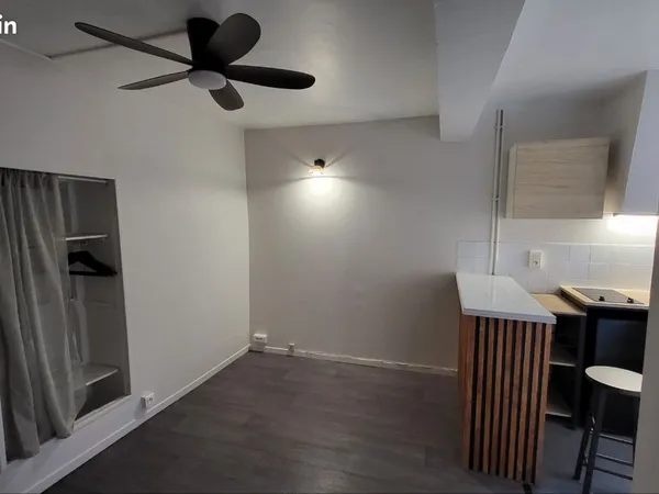Studio 18m2 centre ville Châteaurenard (13160)