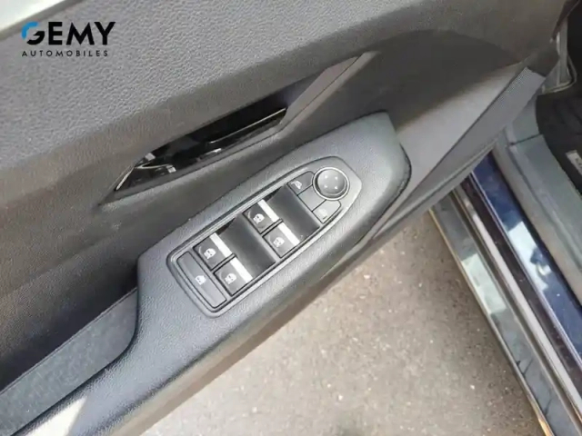 Renault Megane e-tech ev60 220 ch optimum charge — photo 14