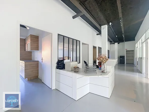 Local commercial 164 m²