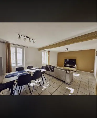 Maison de village avec dépendance
