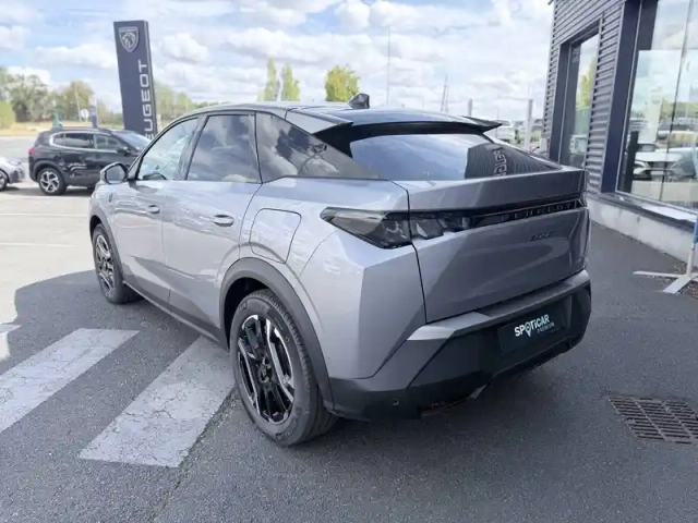 Peugeot 3008 plug-in hybrid 195 e-dcs7 — photo 32