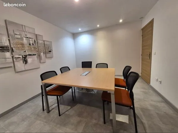 Bureaux à louer - espace professionnel meublé