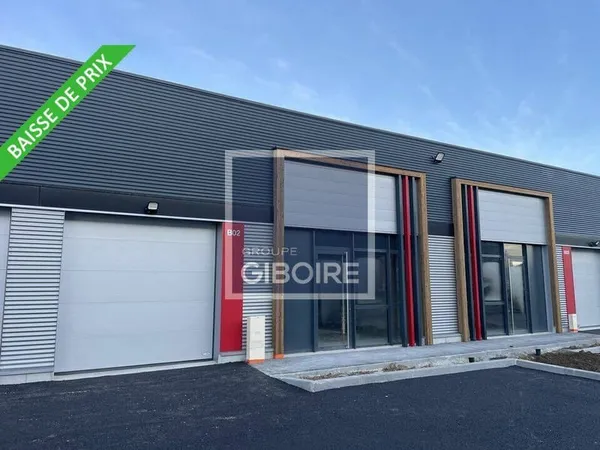 Entrepôt 145 m²
