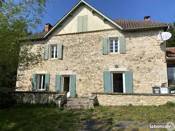 Maison 11 pièces 375 m²