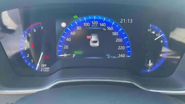 Toyota Corolla pro hybride 122h — photo 7