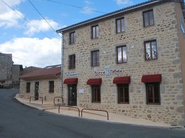 Maison 5 pièces 310 m²