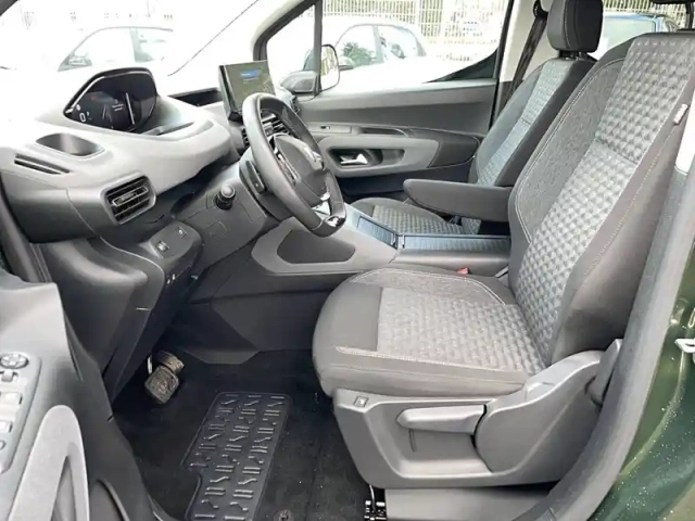 Peugeot Rifter m bluehdi 130 s&amp;s eat8 5pl — photo 34