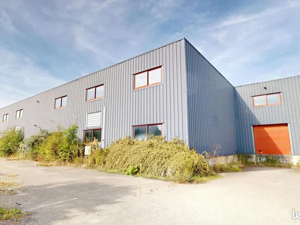Local d'activité 2 940 m²