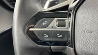 Peugeot 208 1.2 Hybrid 100ch Allure e-DCS6 — photo 27