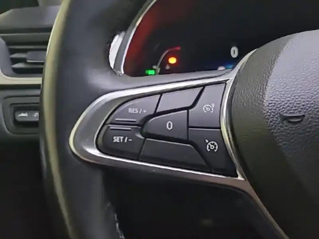 Renault Captur tce 130 edc fap — photo 29