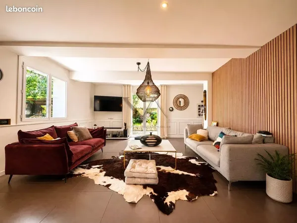 Maison 7 pièces 147 m²
