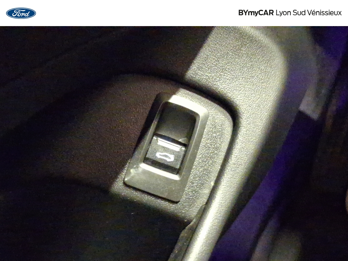 BMW Touring 520d xDrive 197 ch BVA8 — photo 19