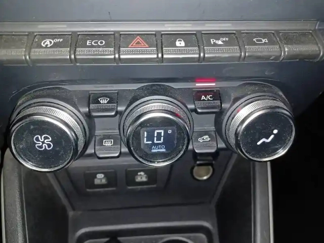 Dacia Duster eco-g 100 4x2 — photo 82