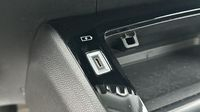 Peugeot 2008 1.5 BlueHDi 110ch S&S Allure Pack — photo 16
