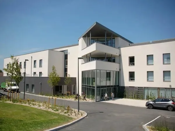 Investissement LMNP loué - Studio EHPAD - Caumont-l'Éventé - 6,00 %
