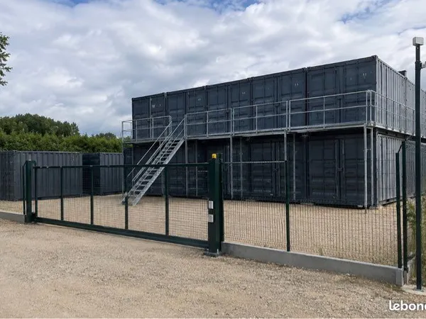Location containers