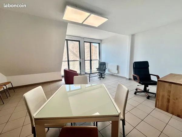 Duplex T3 centre ville 68m2 rénové à neuf calme absolu sur cour