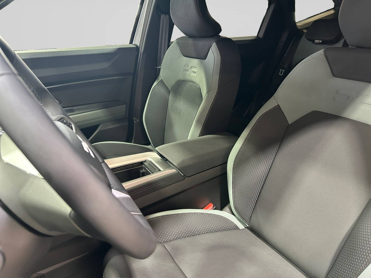 Dacia Bigster — photo 10