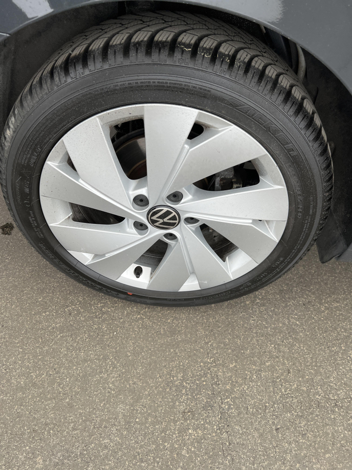 Volkswagen Golf — photo 34