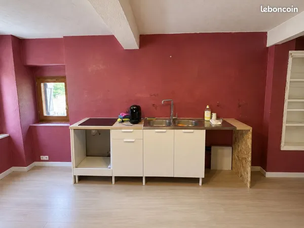 Appartement 50m² + terrain 3500m² + grenier