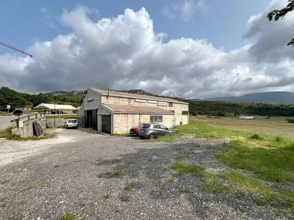 Bureaux 364 m²
