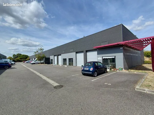 LOCAL D'ACTIVITE 97 m² BOULOC