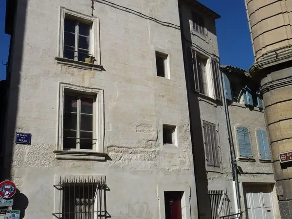 T1 meublé climatisé neuf proche FAC intra muros quartier calme