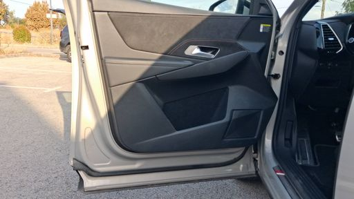DS DS7 1.2 PureTech 130 EAT8 - Performance Line – 2021 – 46323 km – Essence – Boîte Automatique — photo 18