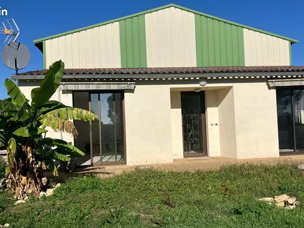 Maison à louer à la campagne