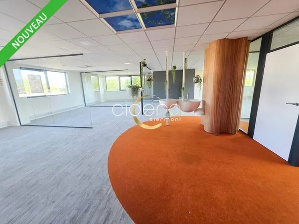 Bureau 449 m²