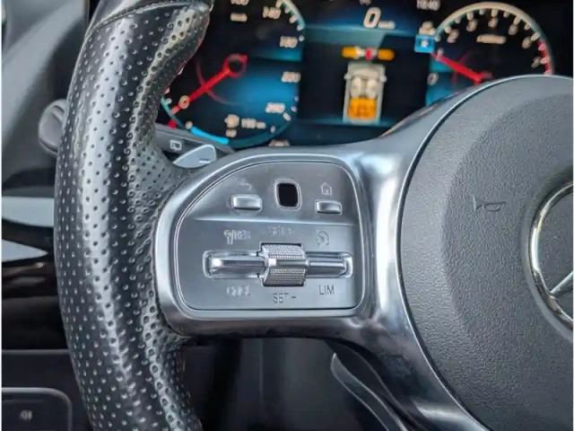 Mercedes Gla 250 e — photo 13