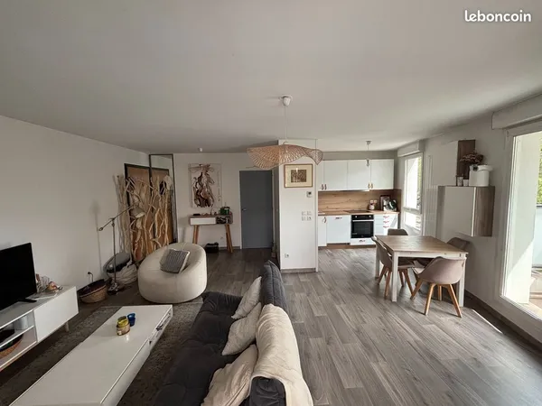 Appartement T4 de 81 m² avec terrasse - Gustave Rivet